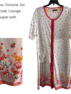Floral Button-Front Lounge Robe - White with Red Trim